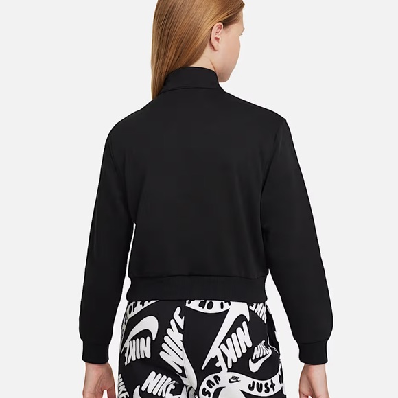Nike Girl’s 1/2 Zip Club Fleece Long Sleeve - Picture 2 of 7